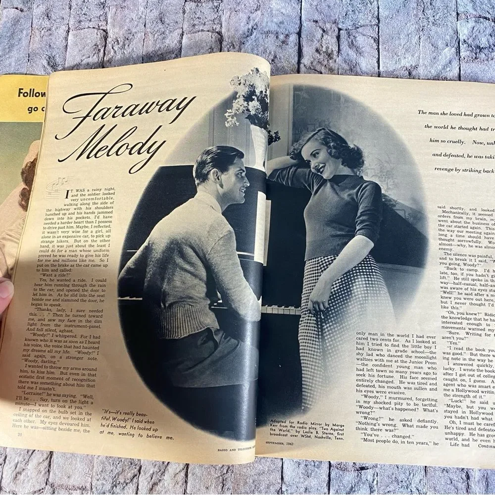 Radio Television Mirror Volume 9 Published 1942 Diane Courtney WWII Issue VF